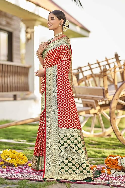 MANOHARI adorable woven pattern Banarasi Silk saree for women with Blouse Piece 